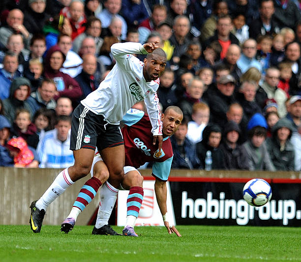 利用美国在 利用美国在